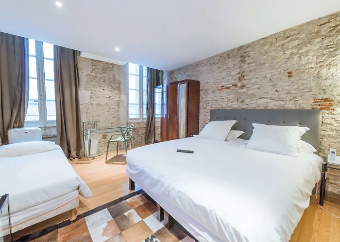 エウローパ オテル ホテル カストル