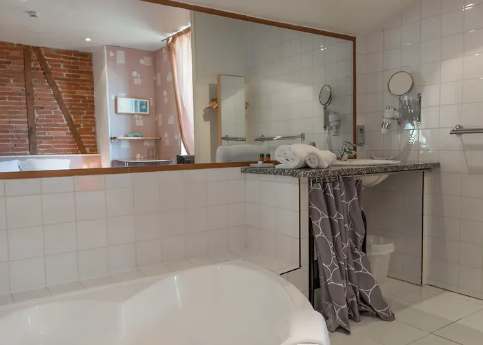 エウローパ オテル ホテル カストル